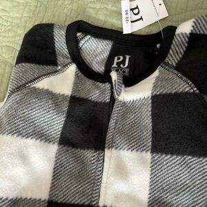 NWT PJ Place 3T fleece Christmas Checkered footie pajamas